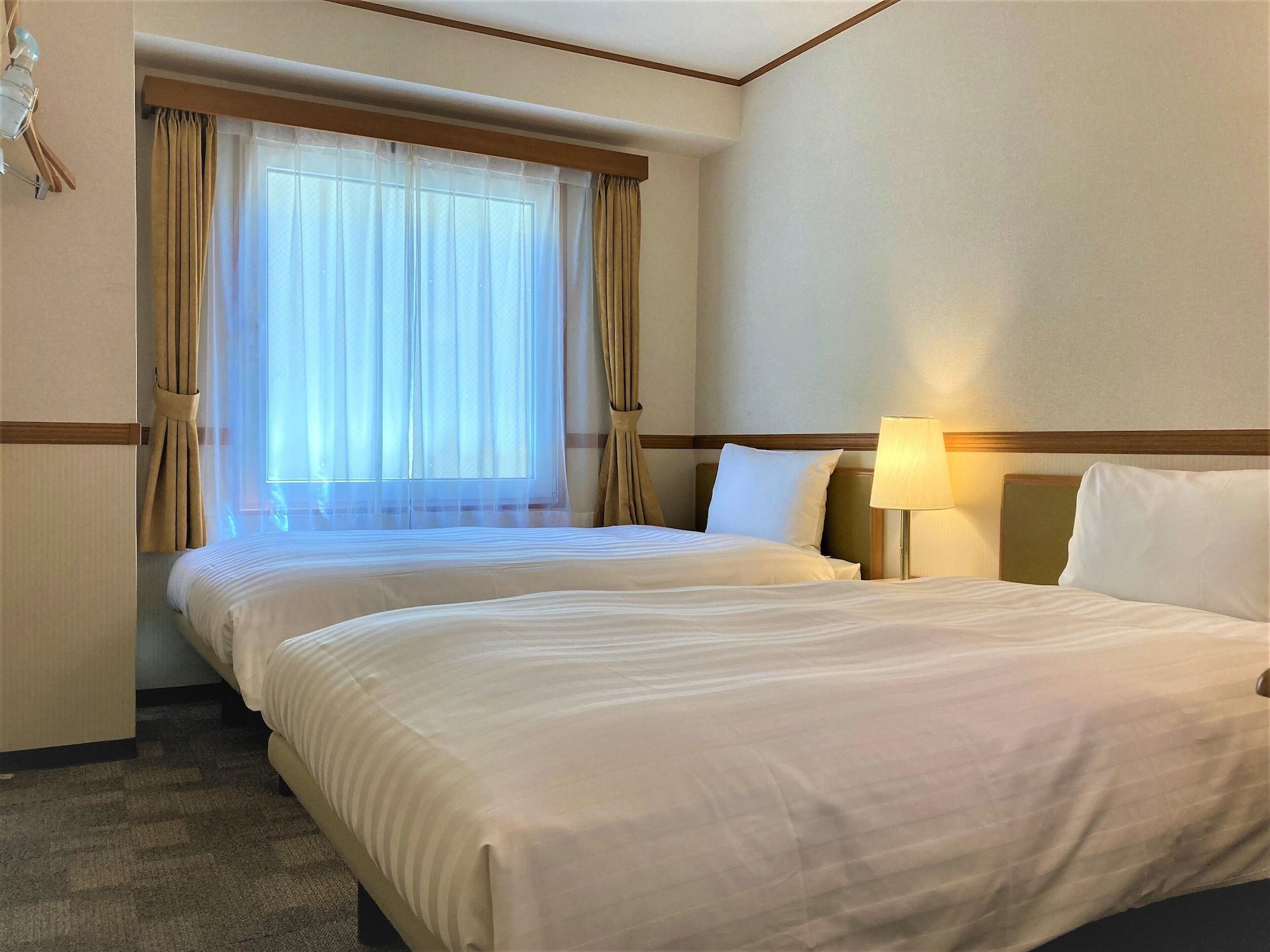 Toyoko Inn Naha Omoromachi Ekimae Exterior foto