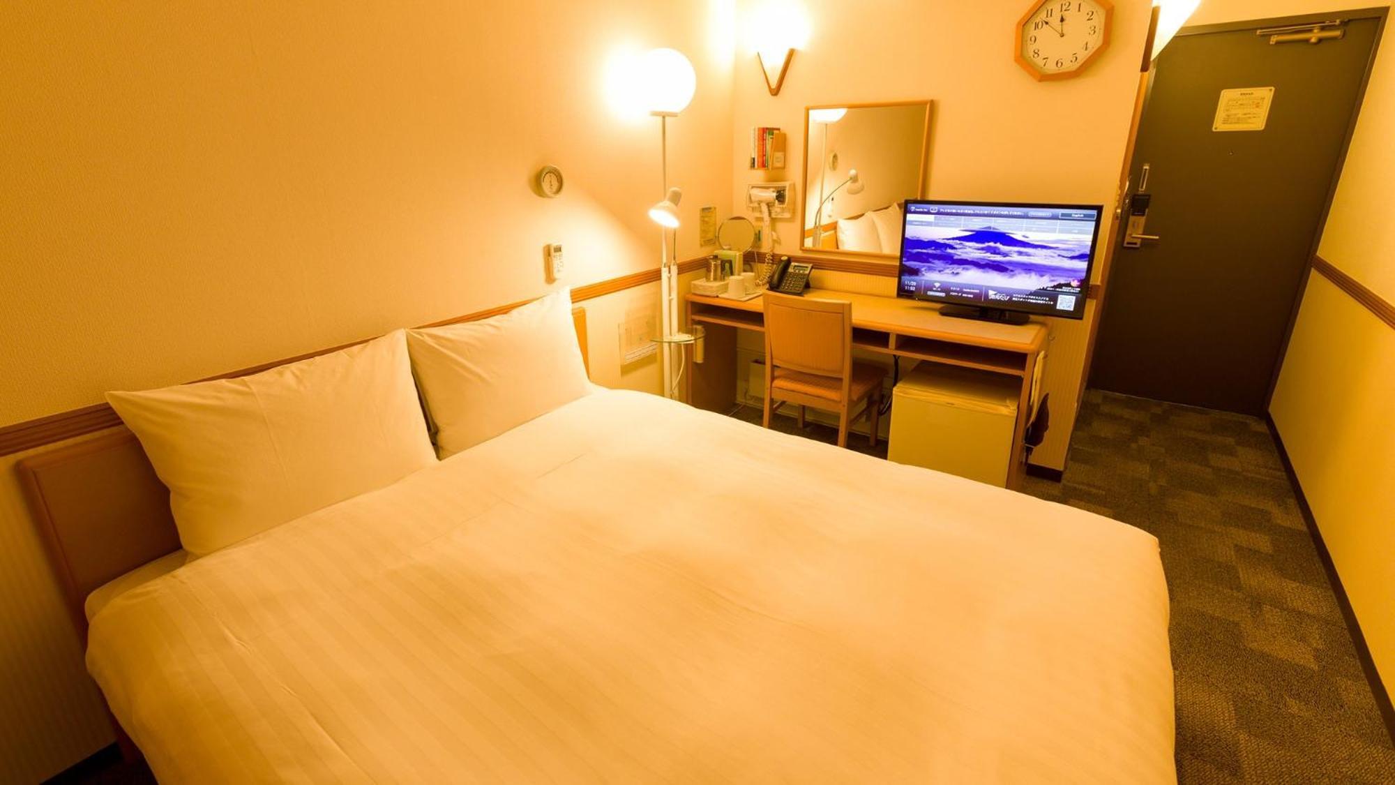 Toyoko Inn Naha Omoromachi Ekimae Zimmer foto
