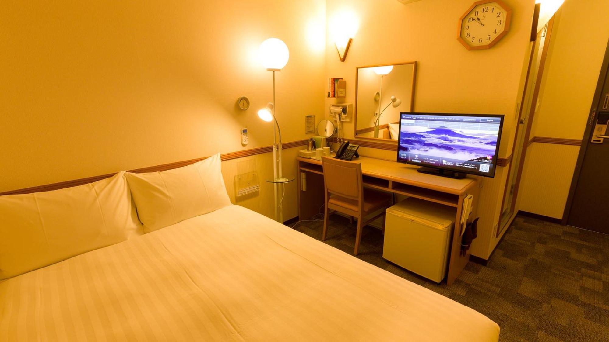 Toyoko Inn Naha Omoromachi Ekimae Zimmer foto