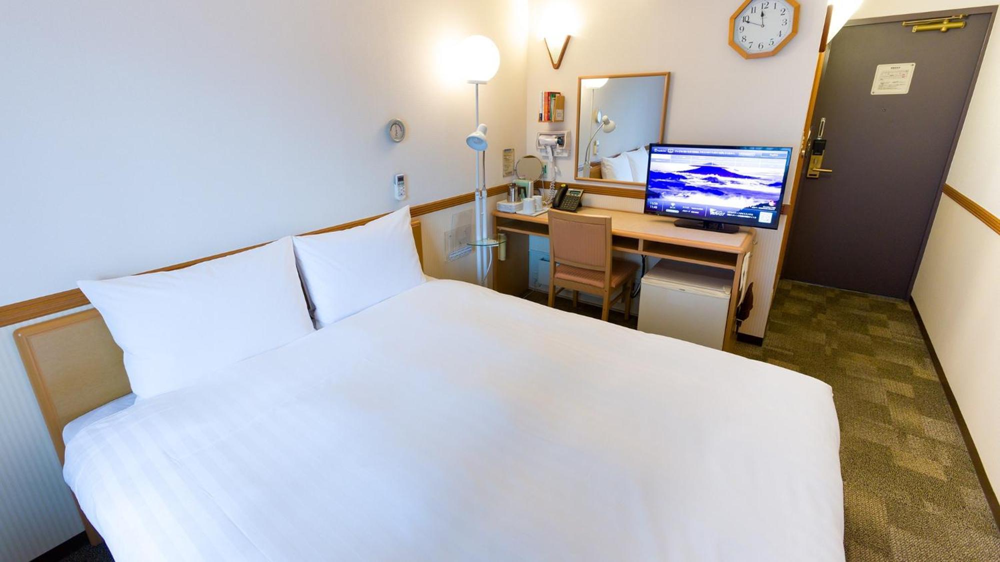Toyoko Inn Naha Omoromachi Ekimae Zimmer foto