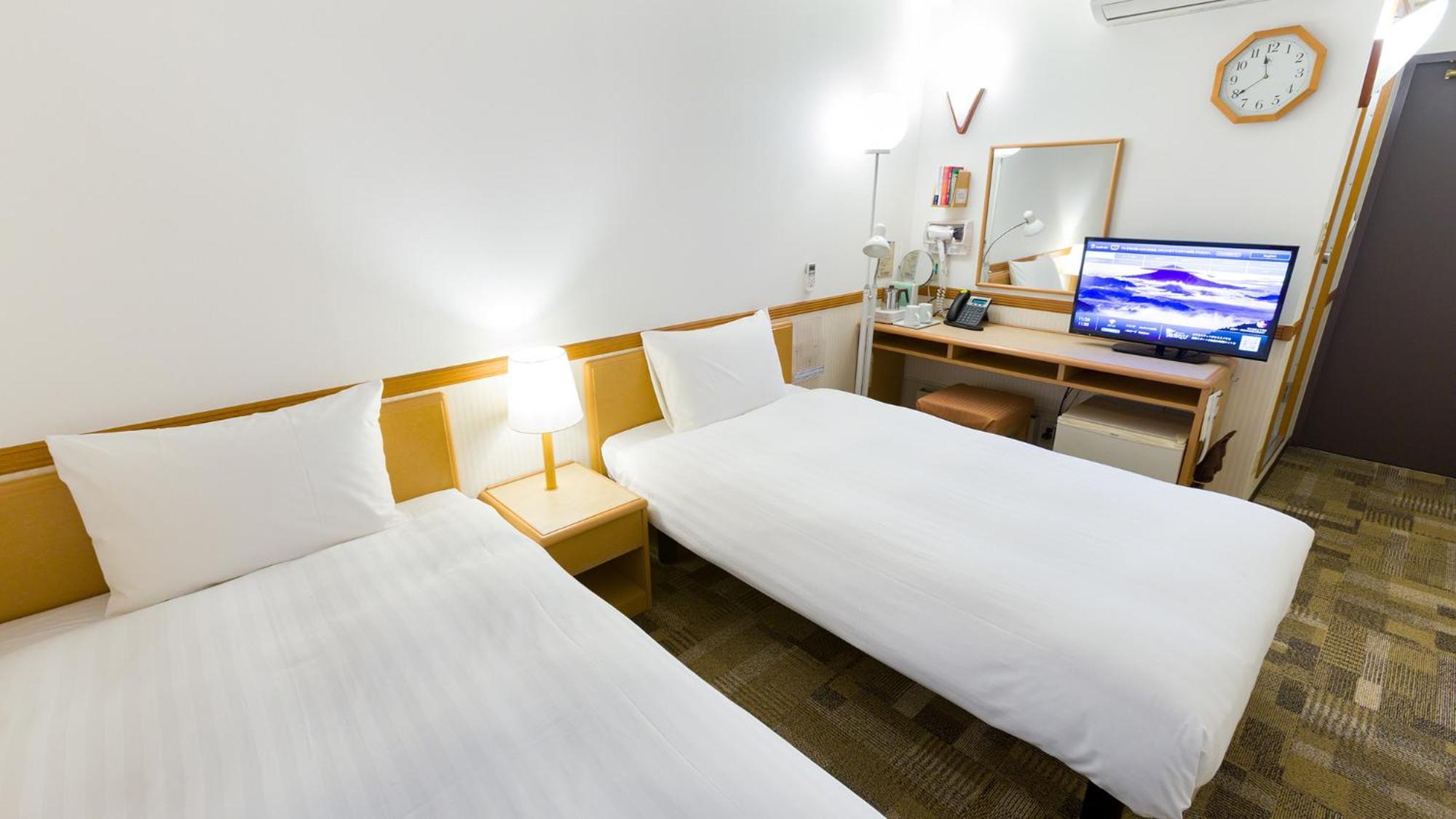 Toyoko Inn Naha Omoromachi Ekimae Zimmer foto