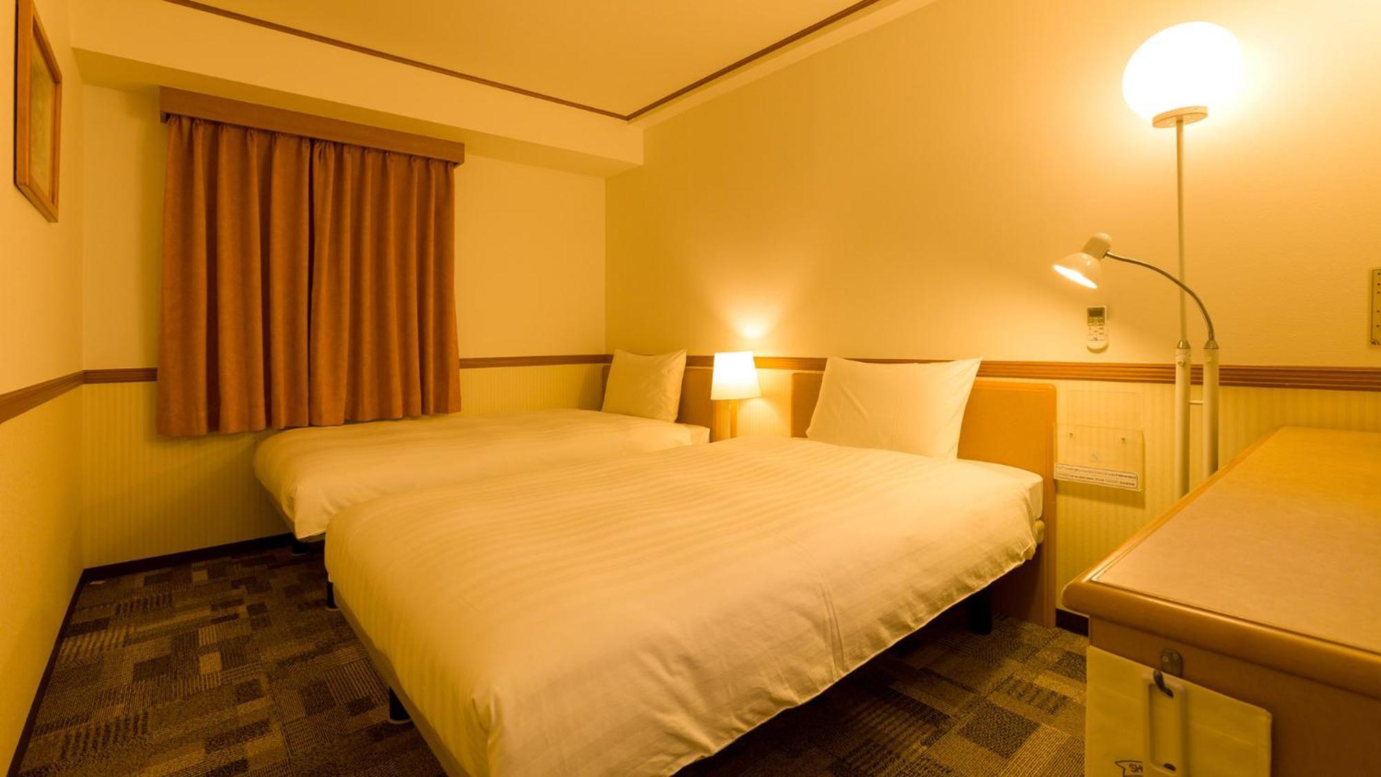 Toyoko Inn Naha Omoromachi Ekimae Zimmer foto